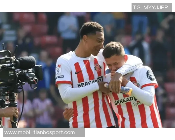 曼联巴黎FC争夺小贝林厄姆多特依然看好其未来表现