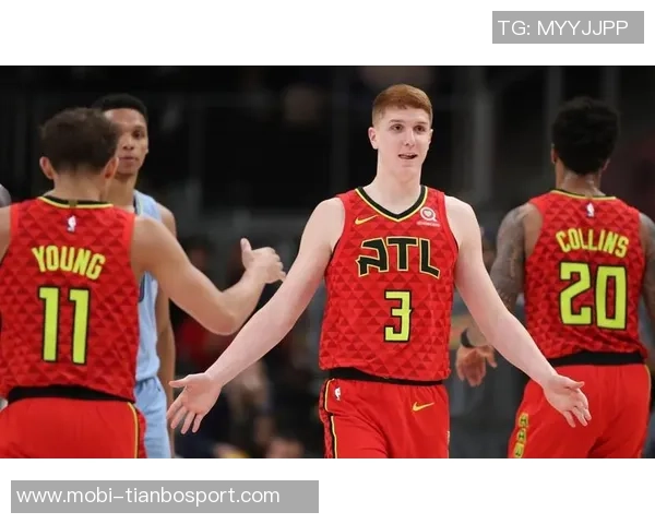 怀特称赞谢尔曼表现出色5中4助力球队获得10分的精彩时刻 怀特称赞谢尔曼表现出色5中4助力球队获得10分的精彩时刻