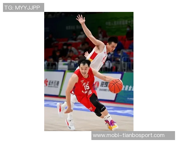 王奕博展现顶薪球员价值有效解决青岛男篮一号位问题 王奕博展现顶薪球员价值有效解决青岛男篮一号位问题